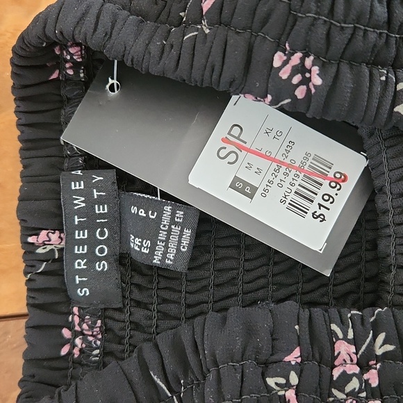 New skirt or shirt size small from streetwear society - Picture 2 of 2